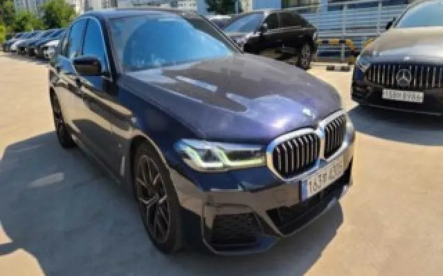 수원중고자동차시세표 5시리즈 (G30) 530i M 스포츠 매물 사진 7 - 2022/05 107,176km
