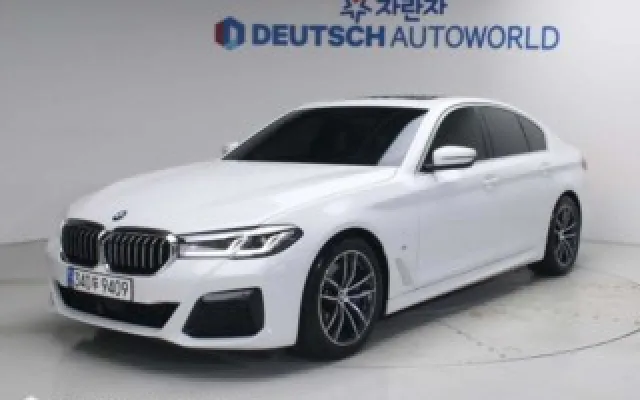 수원중고자동차시세표 5시리즈 (G30) 520i M 스포츠 매물 사진 10 - 2022/12 41,249km
